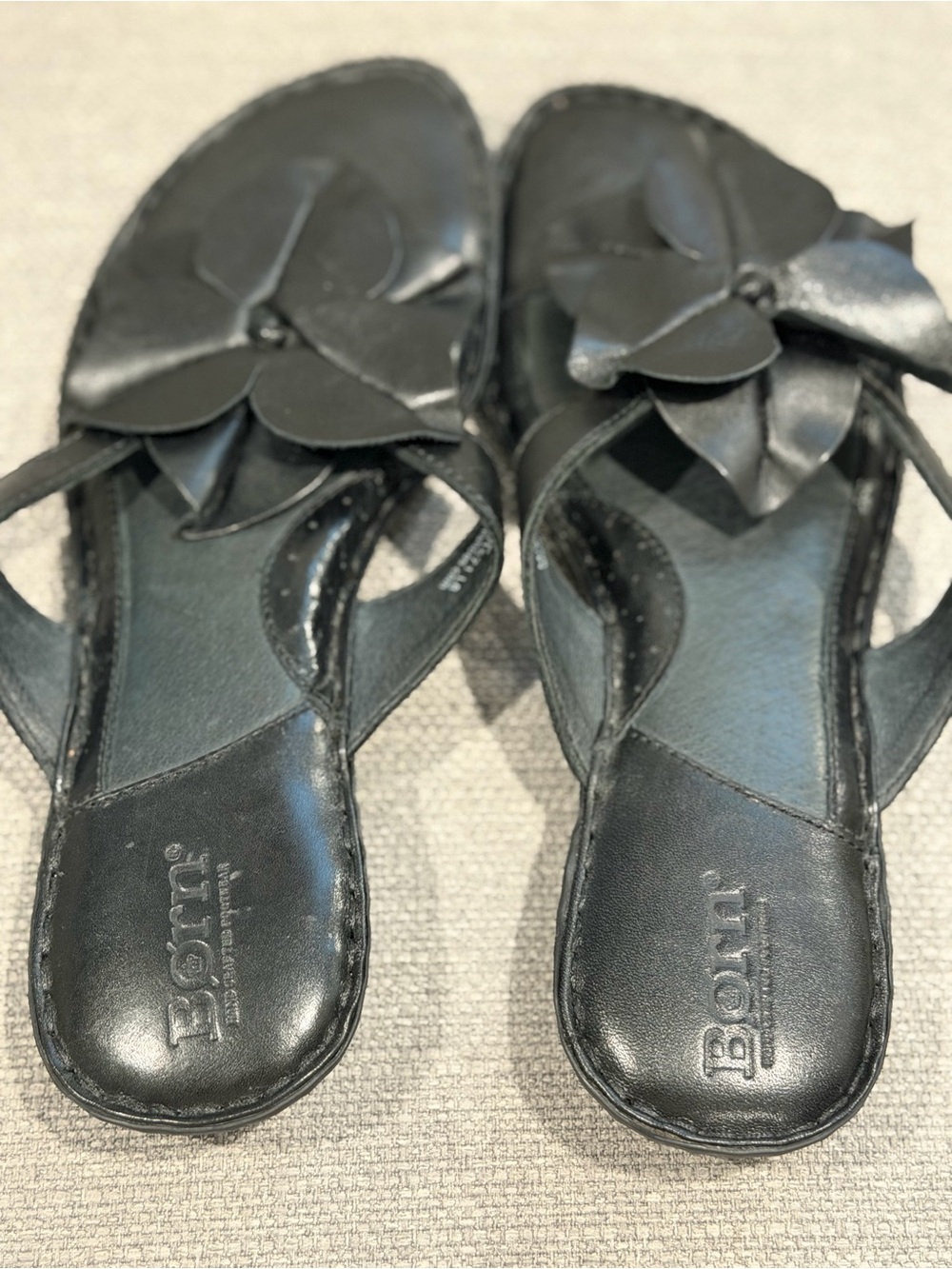 Born Black Leather Floral Slide Sandals - Picture 2 of 4